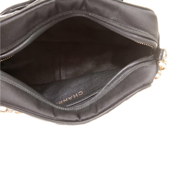 Chanel vintage satin camera bag - Picture 4 of 7